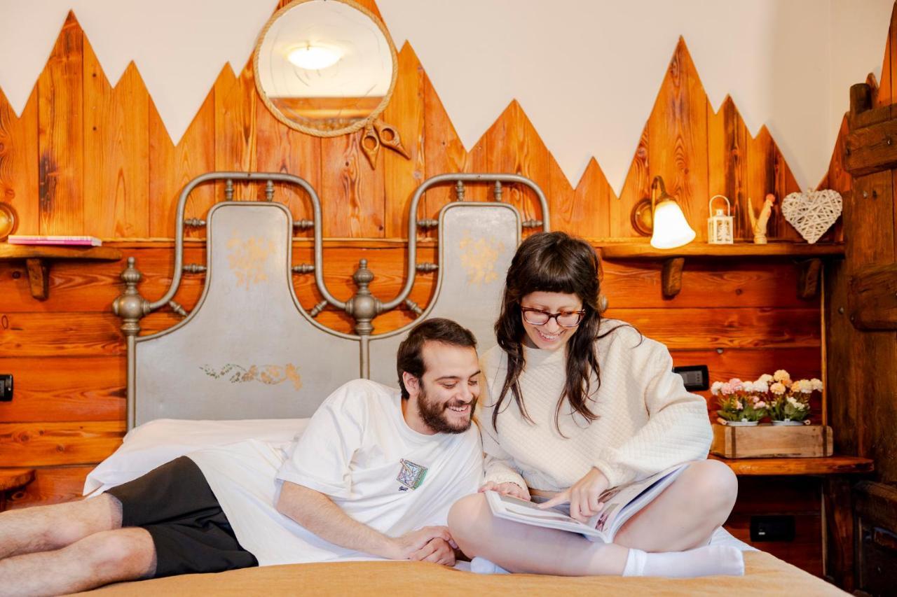 Hotel&Restaurant Armanac De Toubie Arnad Buitenkant foto
