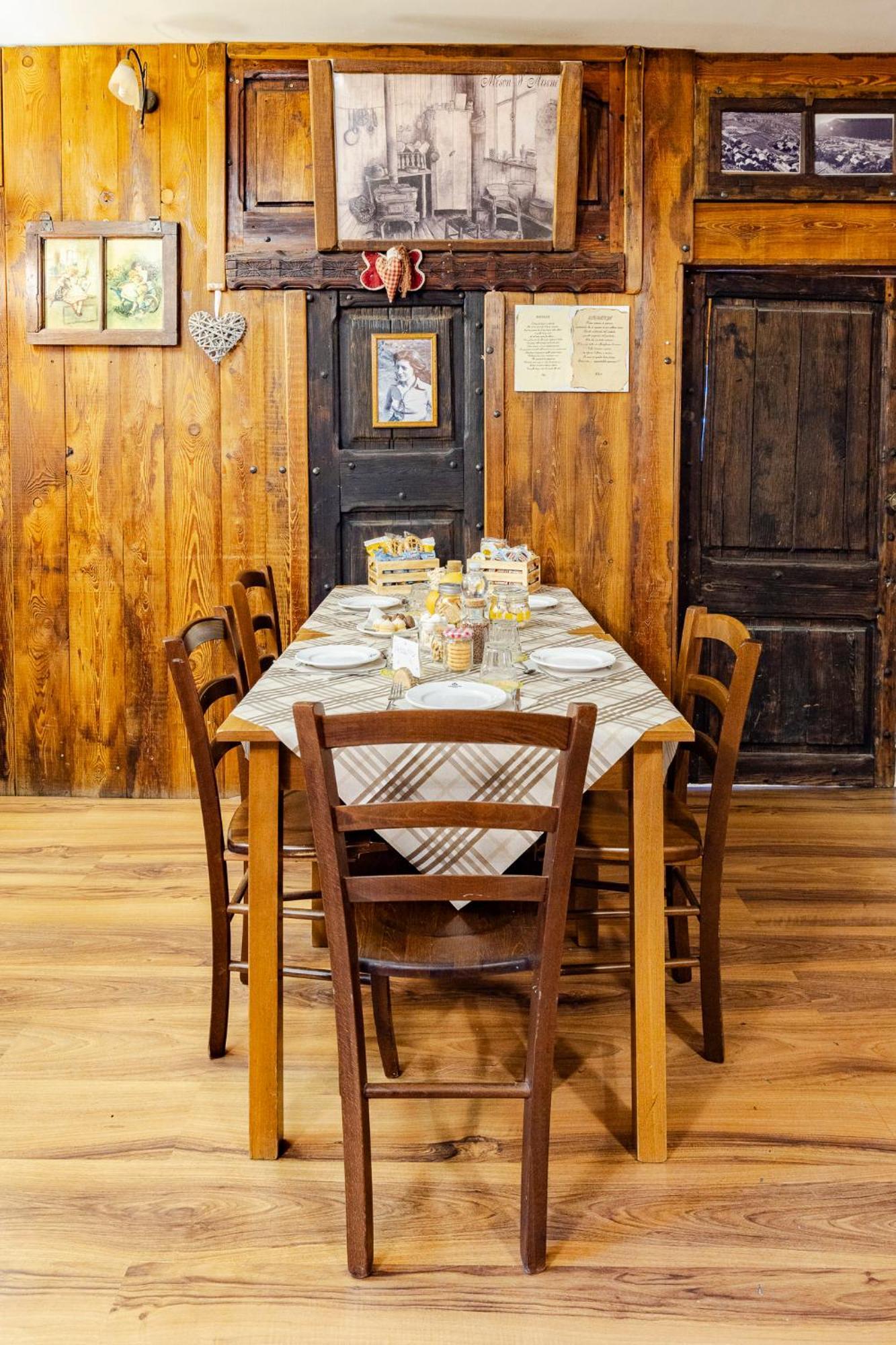 Hotel&Restaurant Armanac De Toubie Arnad Buitenkant foto