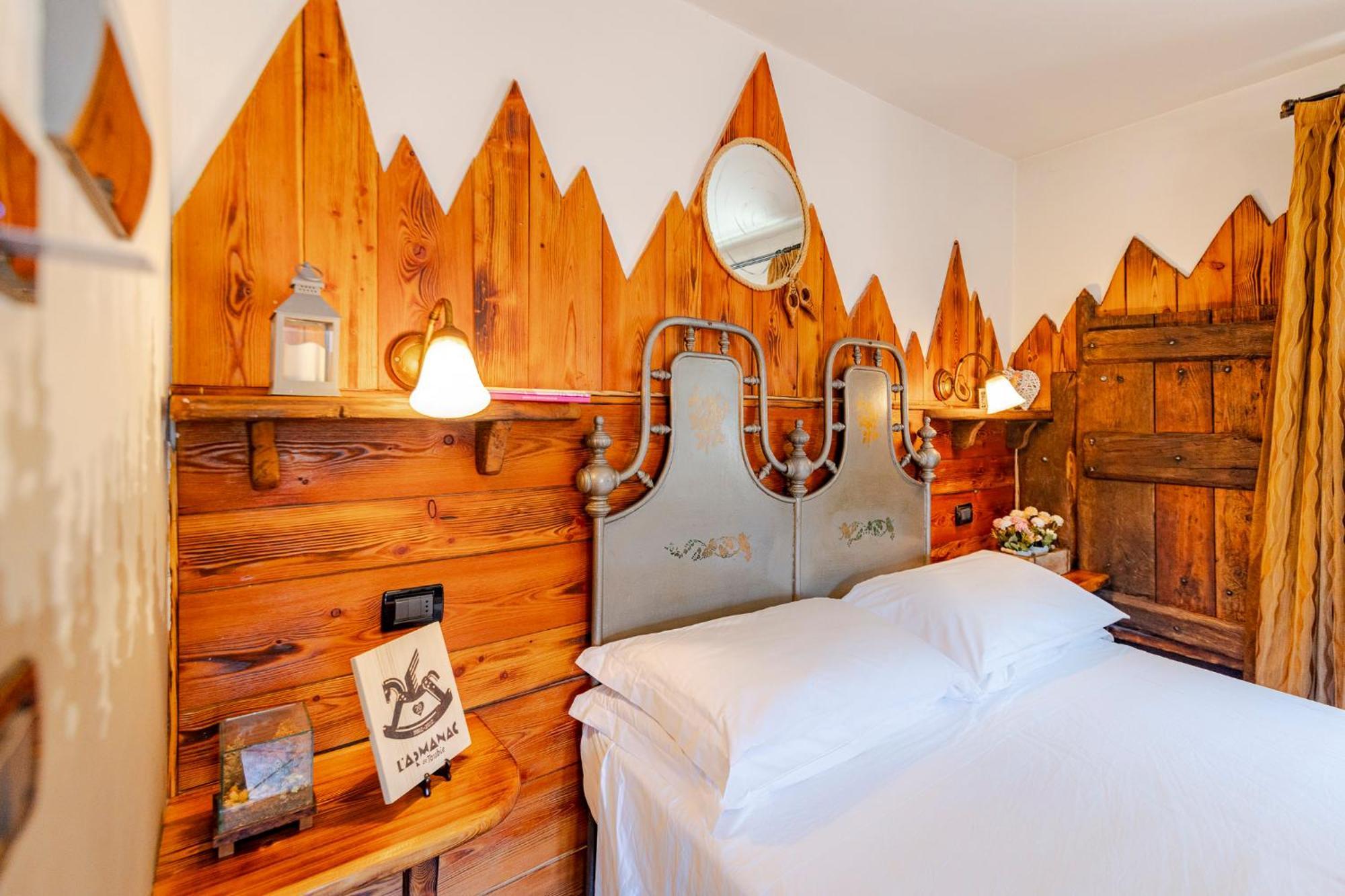 Hotel&Restaurant Armanac De Toubie Arnad Buitenkant foto